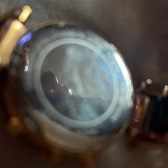 Michael Kors rose gold faux tortoise shell Round watch Needs battery & cleaning - Picture 6 of 8